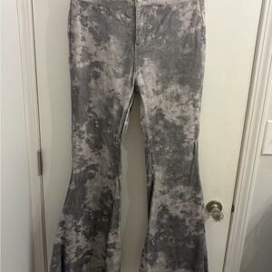 Peach Love California Gray Tie-Dye Flare Pants